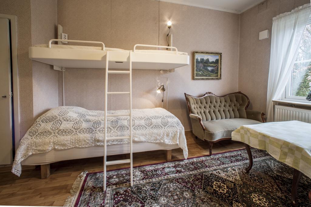 Anna's Bed & Kitchen